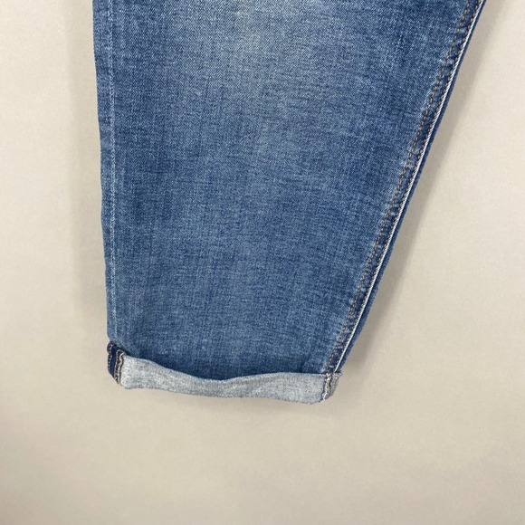 JEN7 7 For All Mankind Slim Boyfriend Jeans Cuffed Cropped Medium Wash Size 18 - Picture 2 of 12